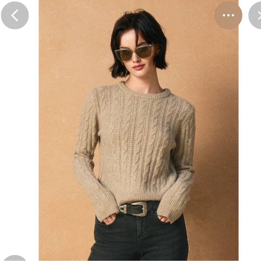 Taylor & Sage Woman’s Beige Cable Knit Crewneck Lined Sweater Size XS/S